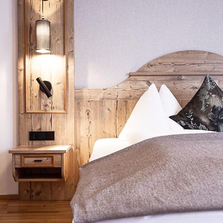 Landhotel Zellerhof ルンツ・アム・ゼー エクステリア 写真