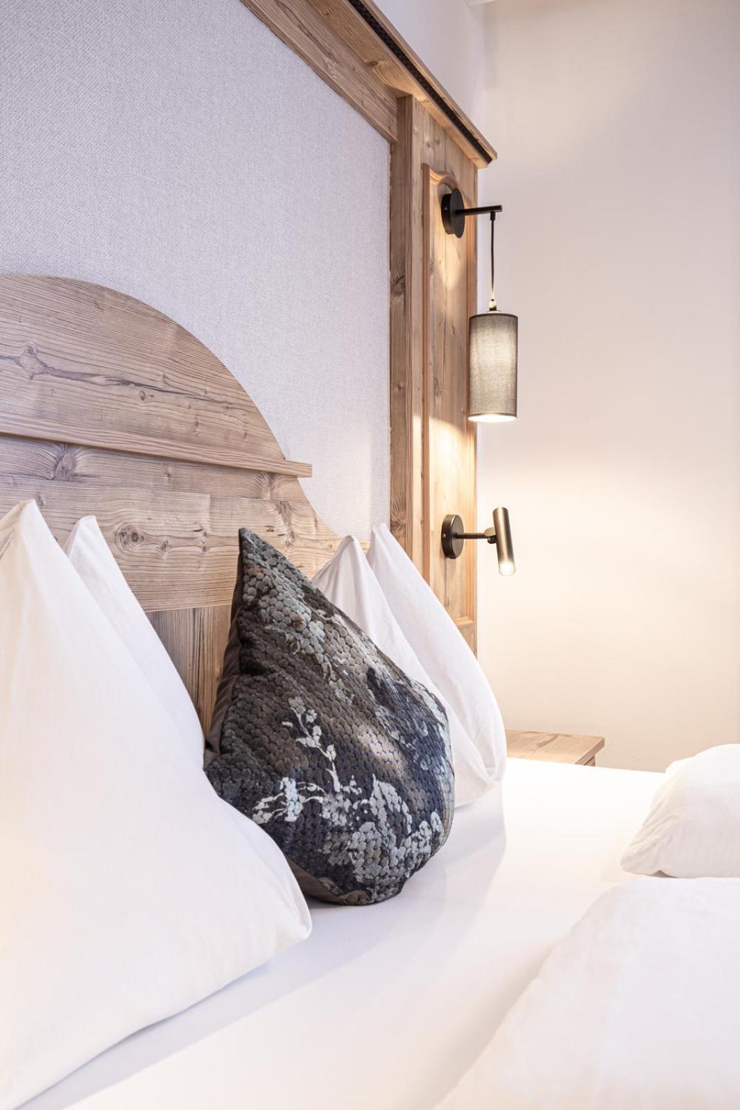 Landhotel Zellerhof ルンツ・アム・ゼー エクステリア 写真