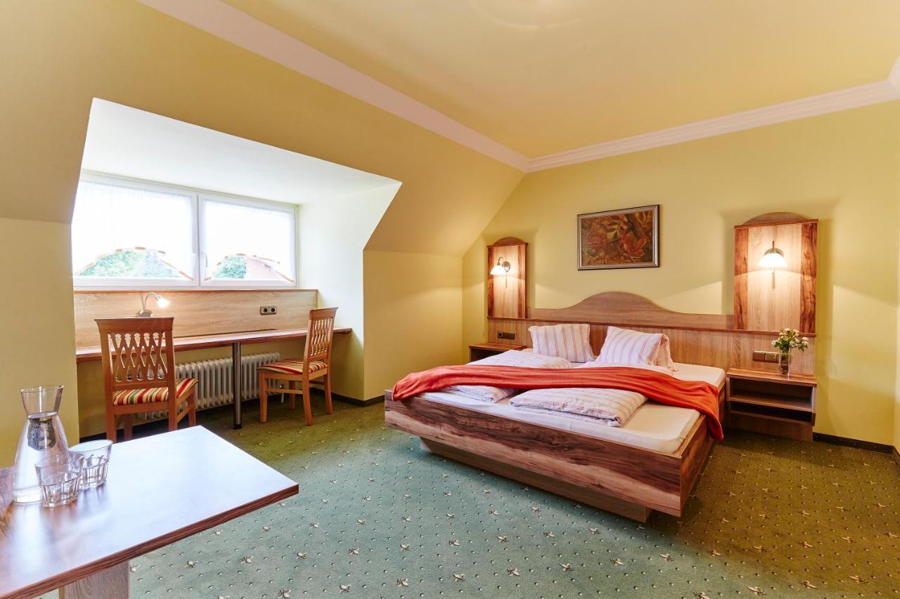 Landhotel Zellerhof ルンツ・アム・ゼー エクステリア 写真